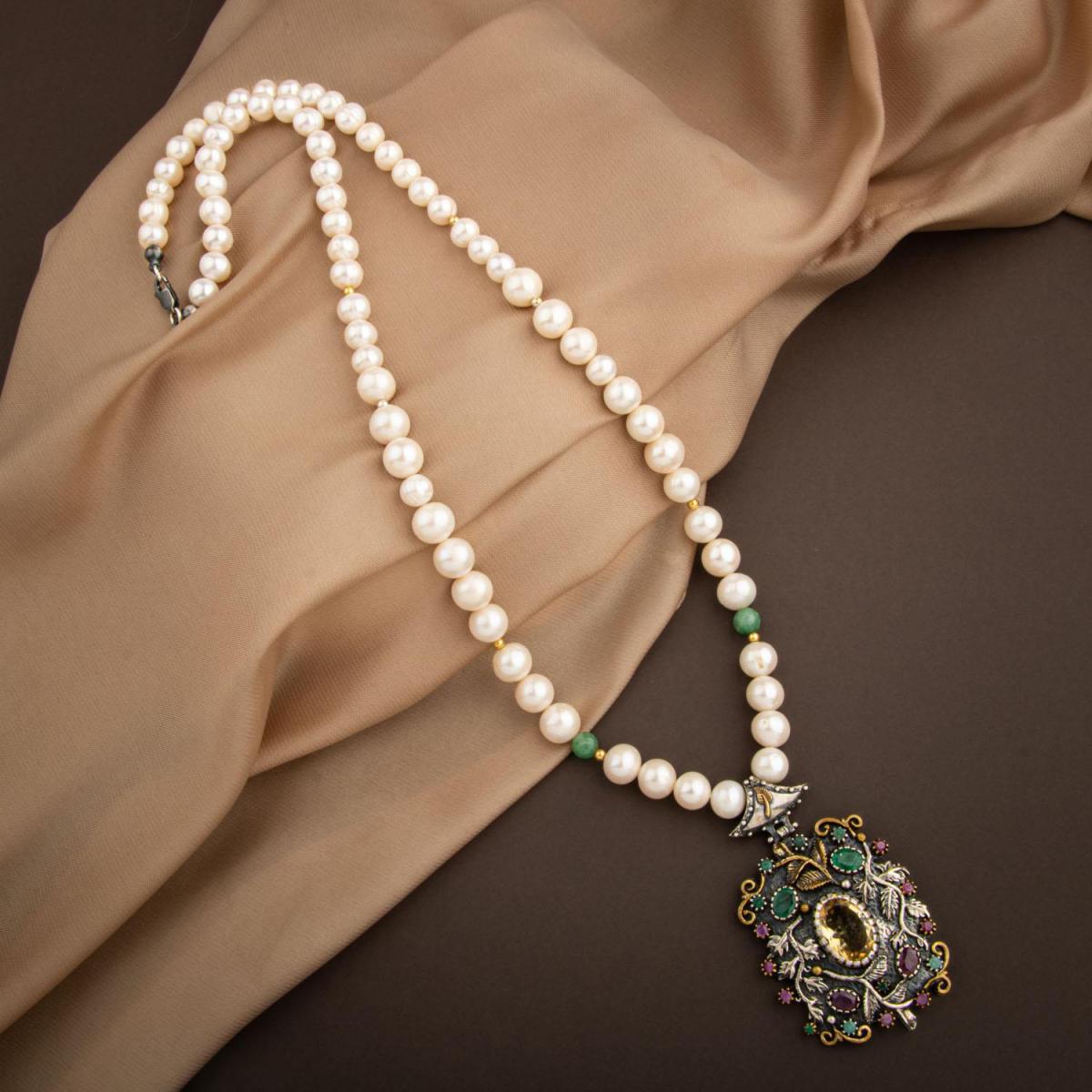 Pearl-Emerald Natural Stone Handcrafted Collection Citrine Necklace