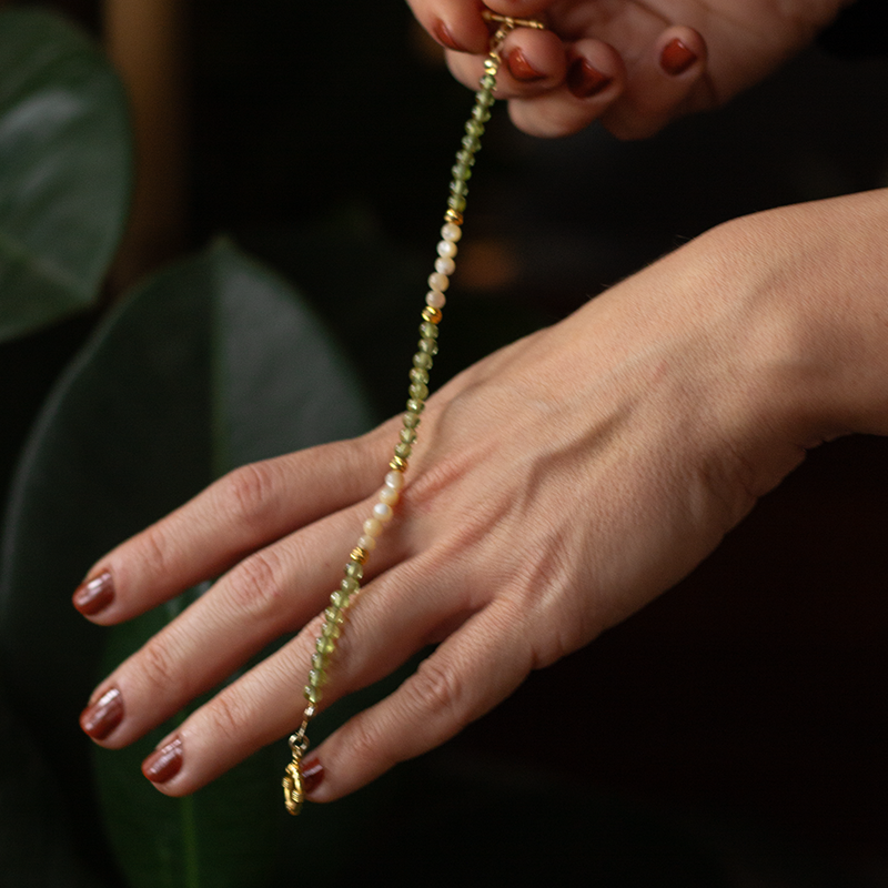 Peridot - Mother of Pearl Natural Stone Silver Bracelet