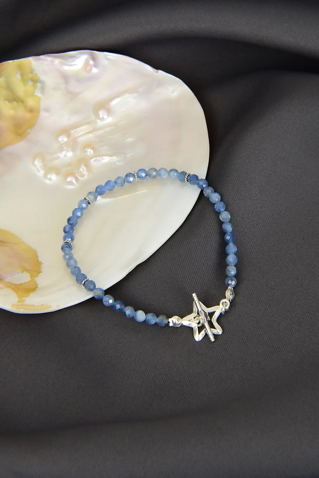 Kyanite Natural Stone 925 Sterling Silver Closing Bracelet