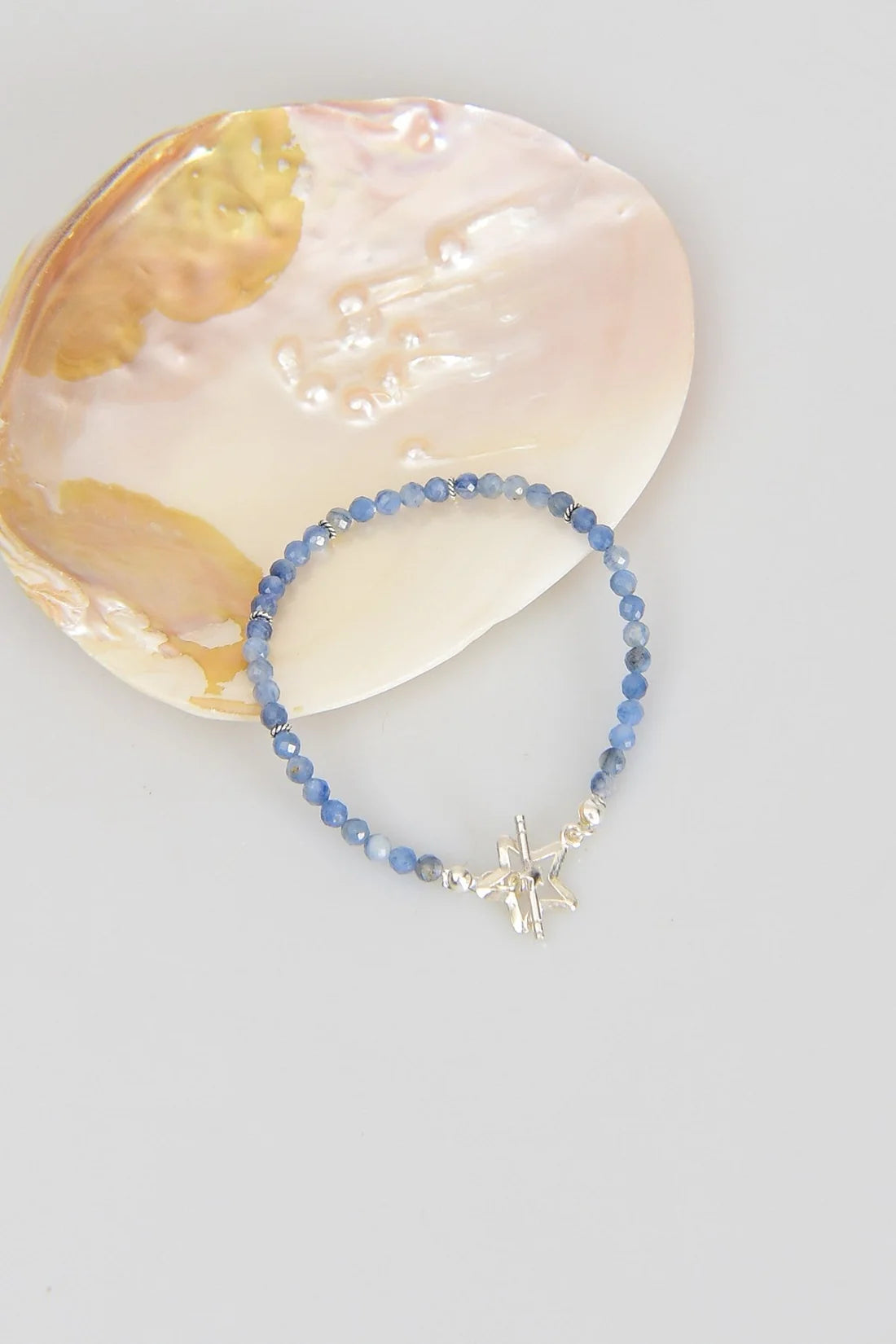 Kyanite Natural Stone 925 Sterling Silver Closing Bracelet